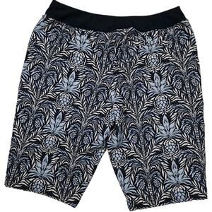 Tommy Bahama Everyday Active Shorts Women's Medium Floral Hawaiian Beach Summer